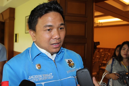 Jacko Lanjutkan Tugas